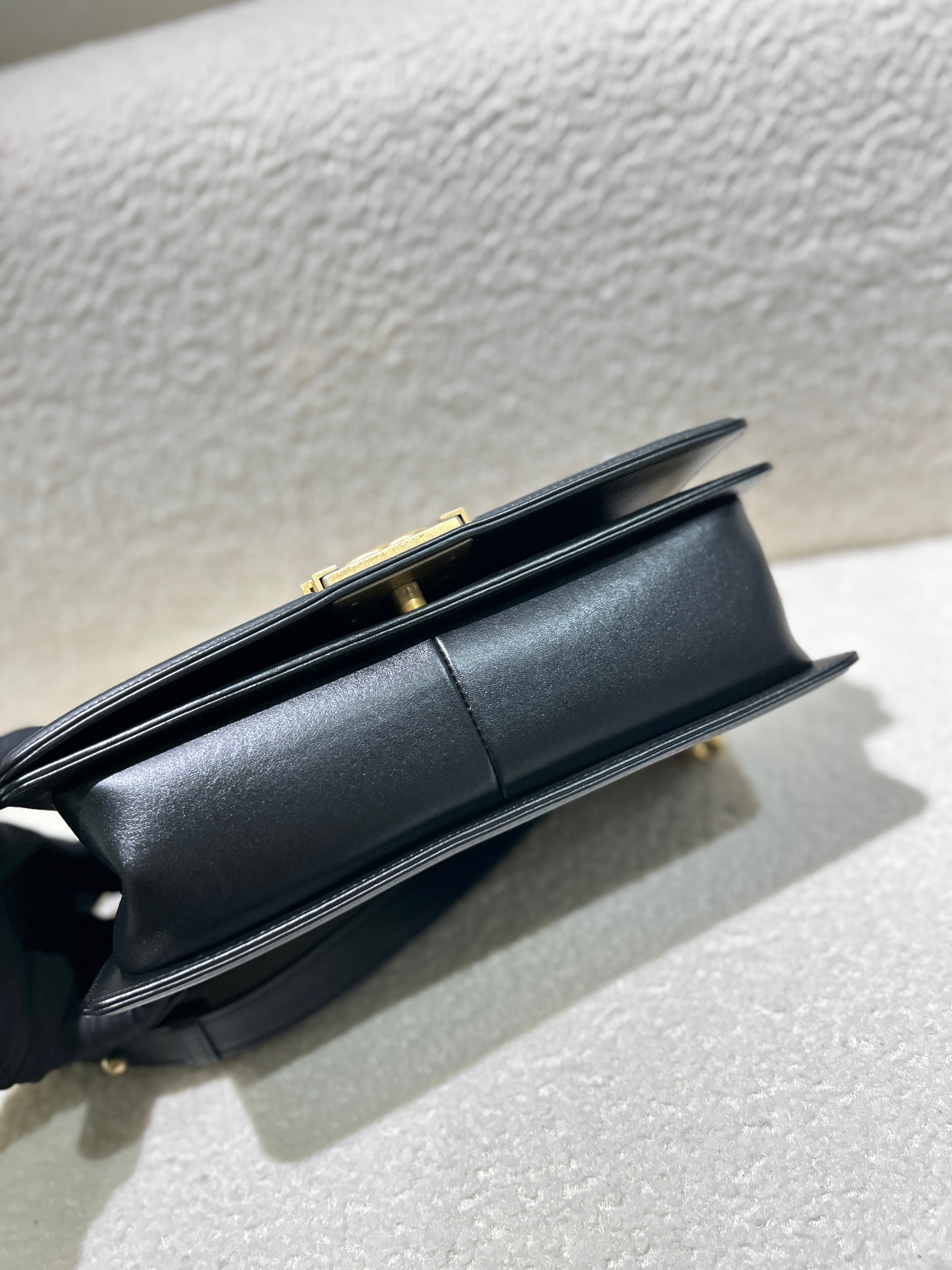 Chanel Boy Medium - Caviar 28CM New Medium Quilted Black Gold Hardware Series 19