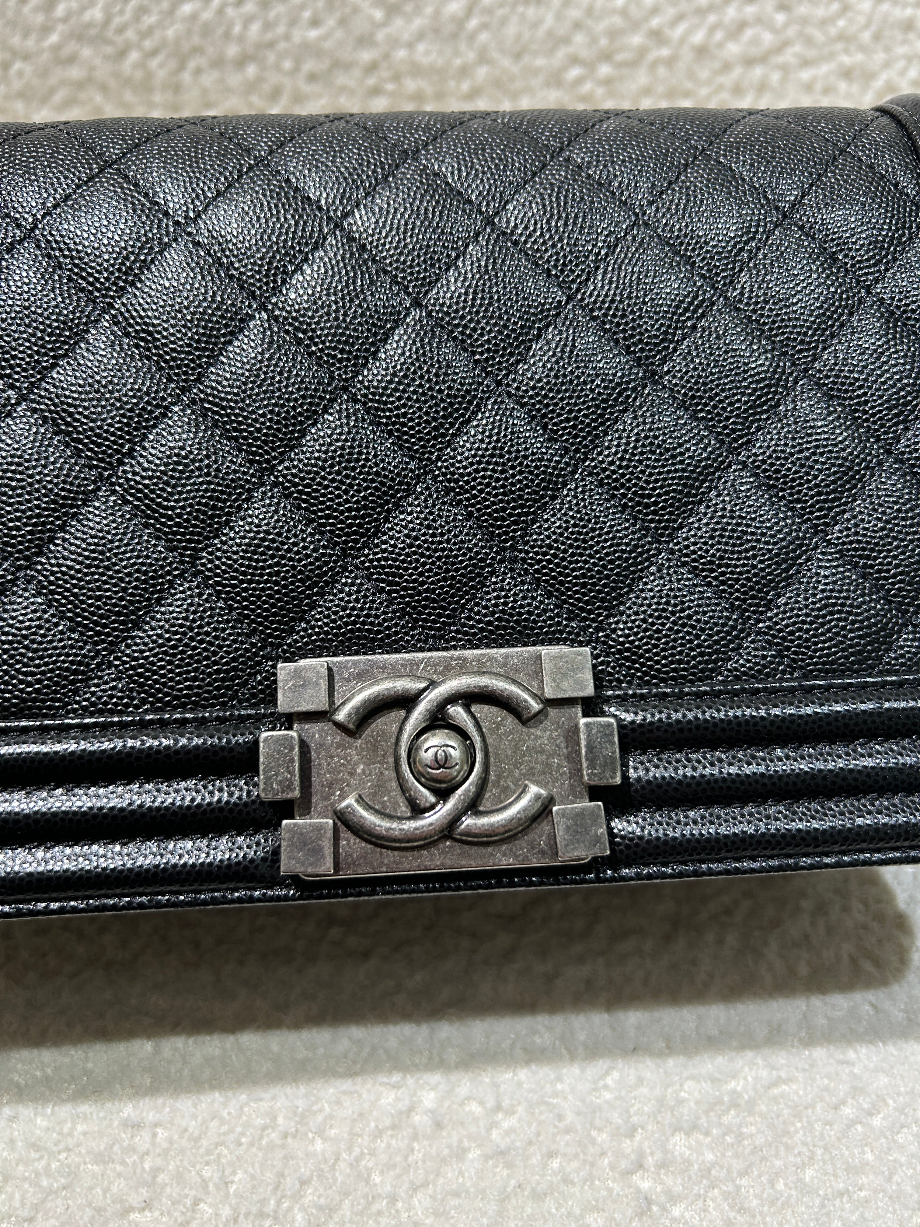 Chanel Boy Medium - Caviar 28CM New Medium Quilted Black Gold Hardware Series 19