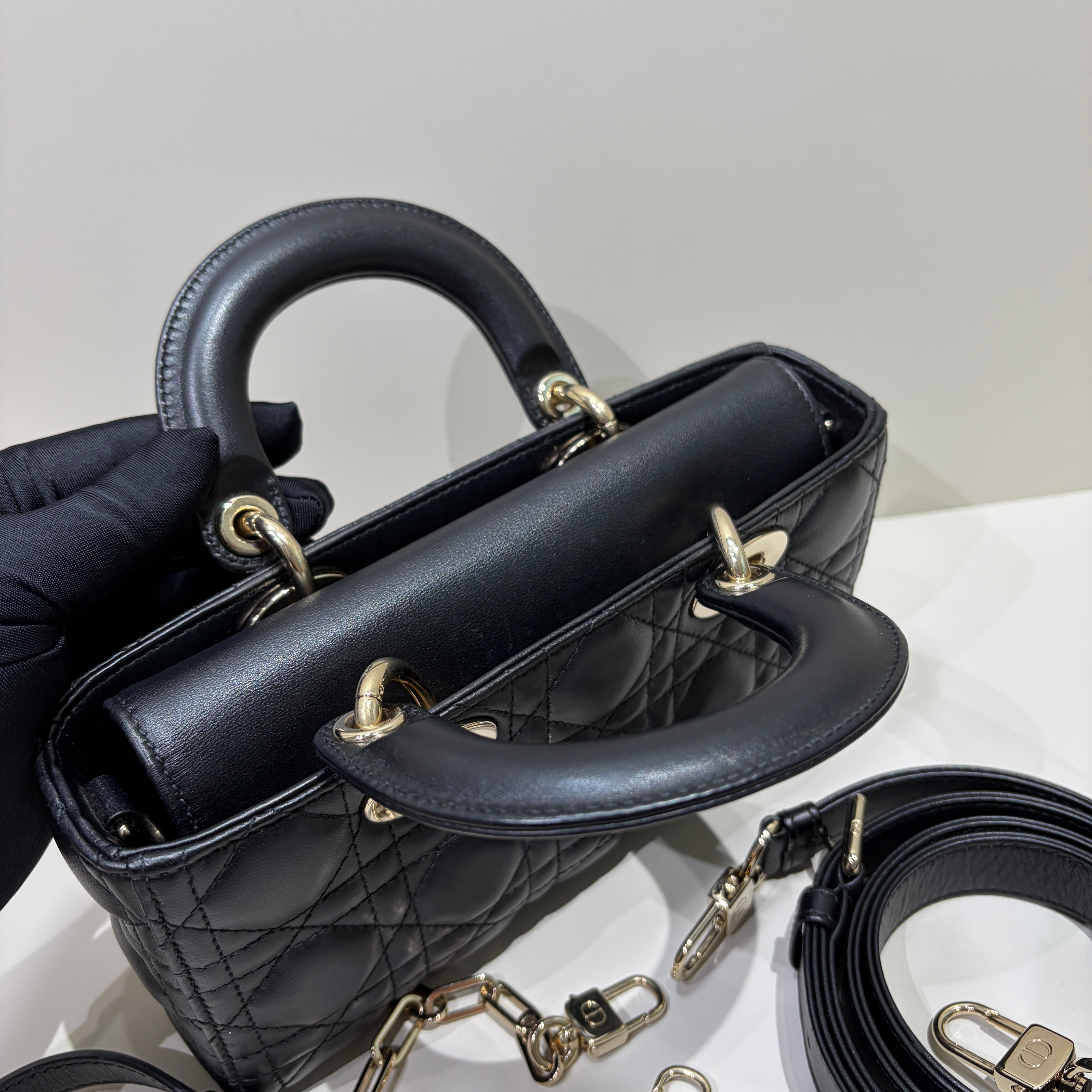 Dior D-Joy Small Lady - Cannage Lambskin
Black, Gold Hardware