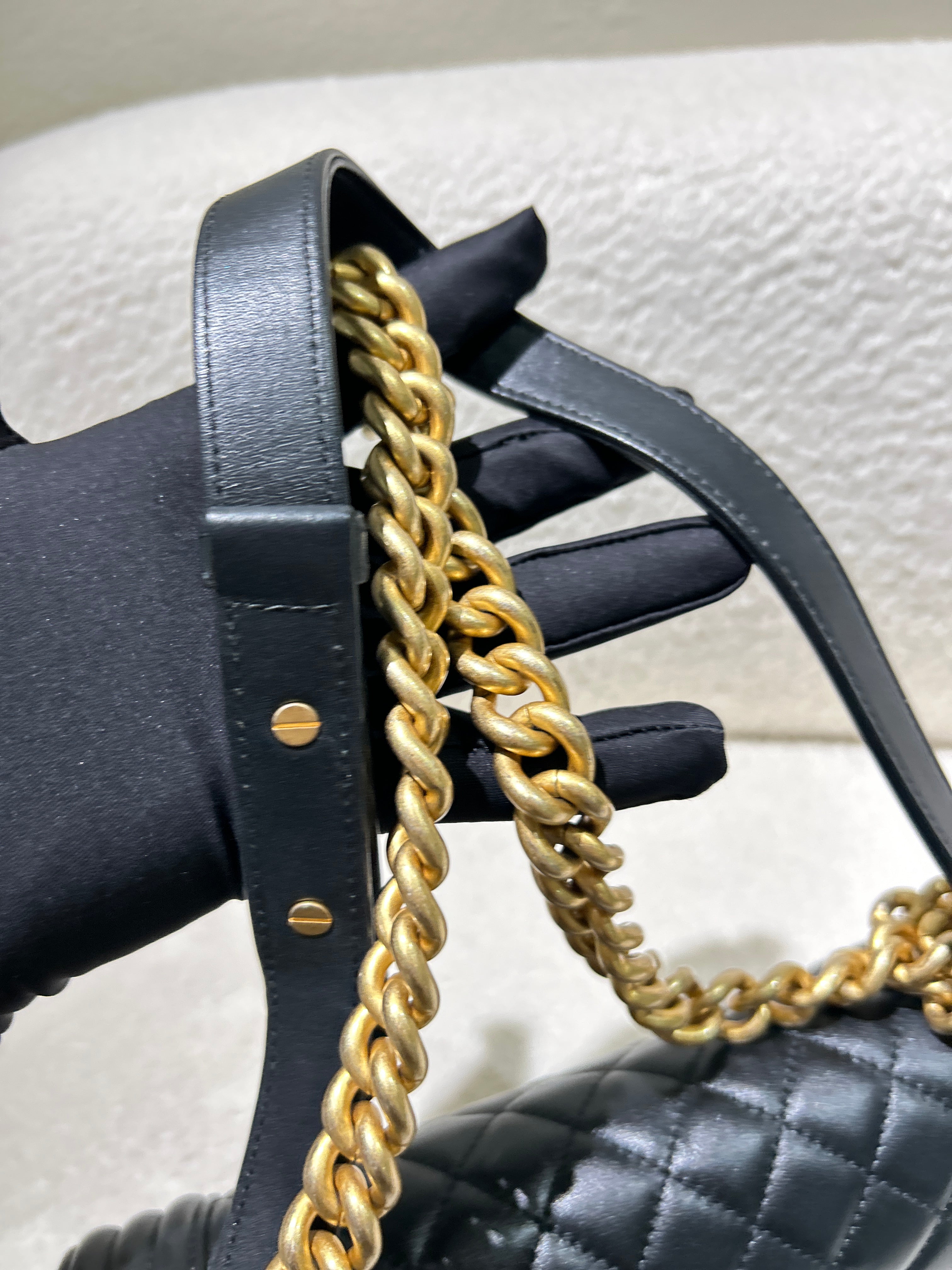 Chanel Boy Medium - Caviar 28CM New Medium Quilted Black Gold Hardware Series 19