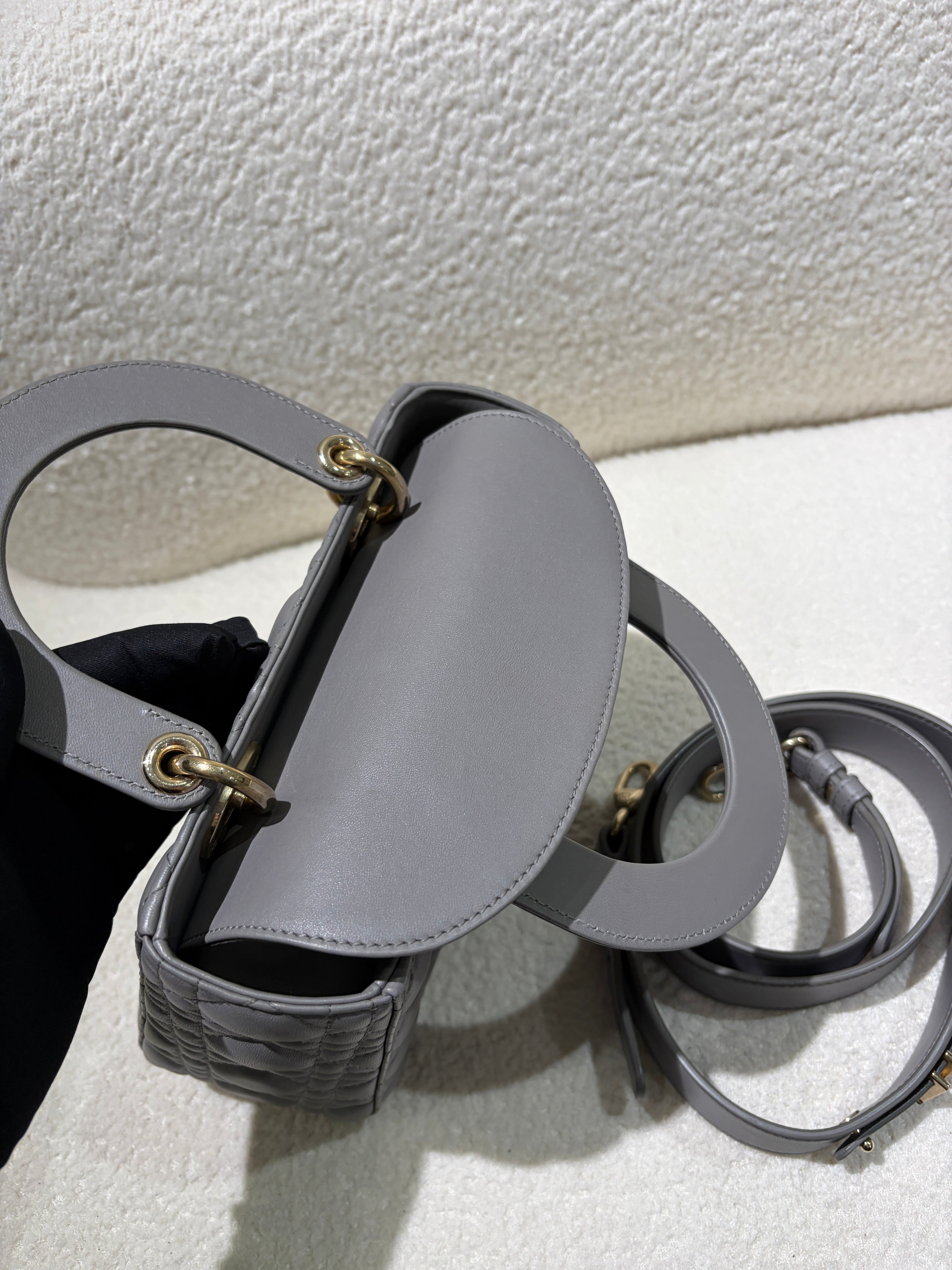Dior Lady Medium Flap - Cannage Metallic Gold Gold Hardware
